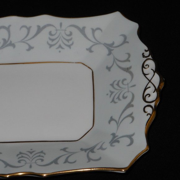 Tuscan UK fine bone china rectangular sandwich plate - Picture 4 of 5